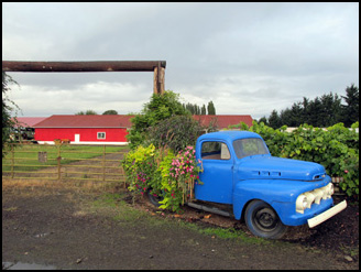 Sauvie Island, Authors Road